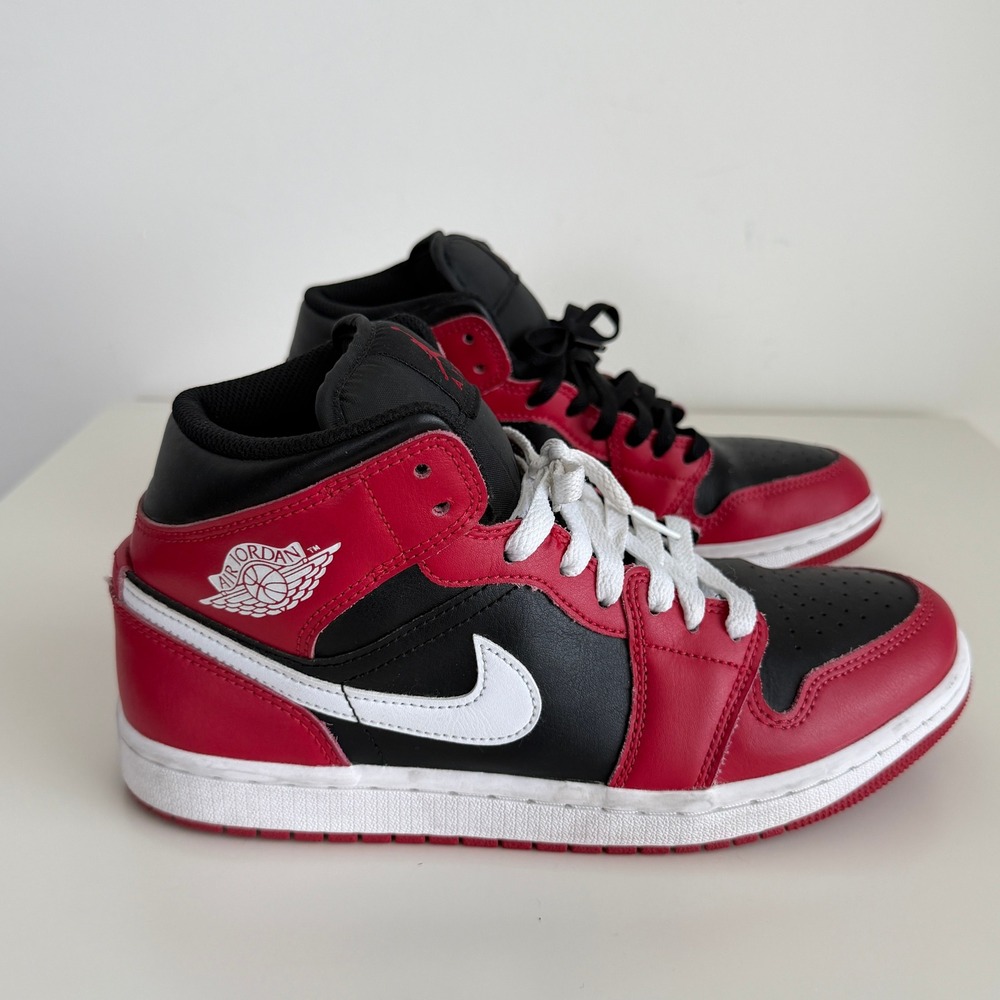 Nike Air Jordan 1 Sneaker Mens 7.5 Red Black 1 Mid Gym Basketball Shoes DQ8426